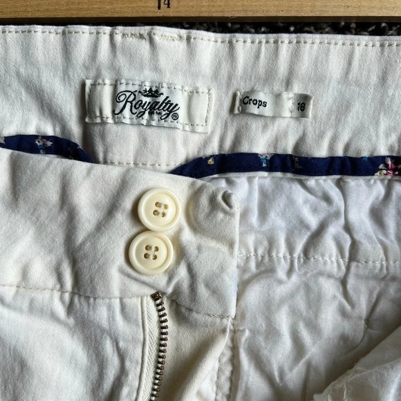 Royalty foe me cropped pants - Picture 4 of 7